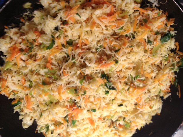 QUICK FRIED STRING HOPPERS OR PUTTU WITH EGG