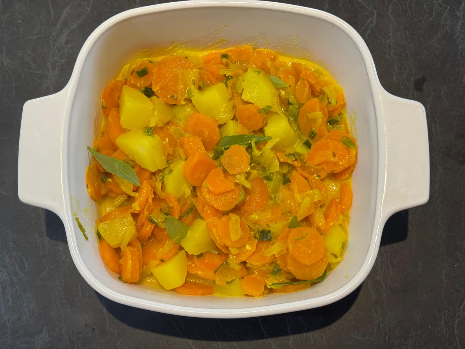 CARROT WHITE CURRY